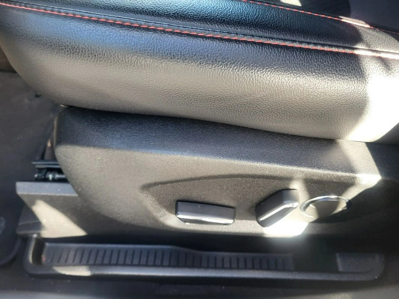 Ford Edge - Zdjęcie 17