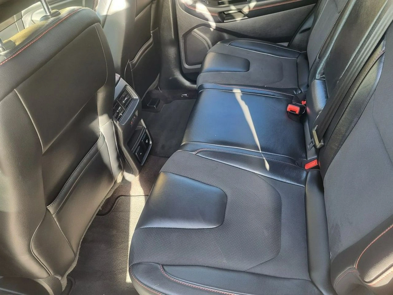 Ford Edge - Zdjęcie 20