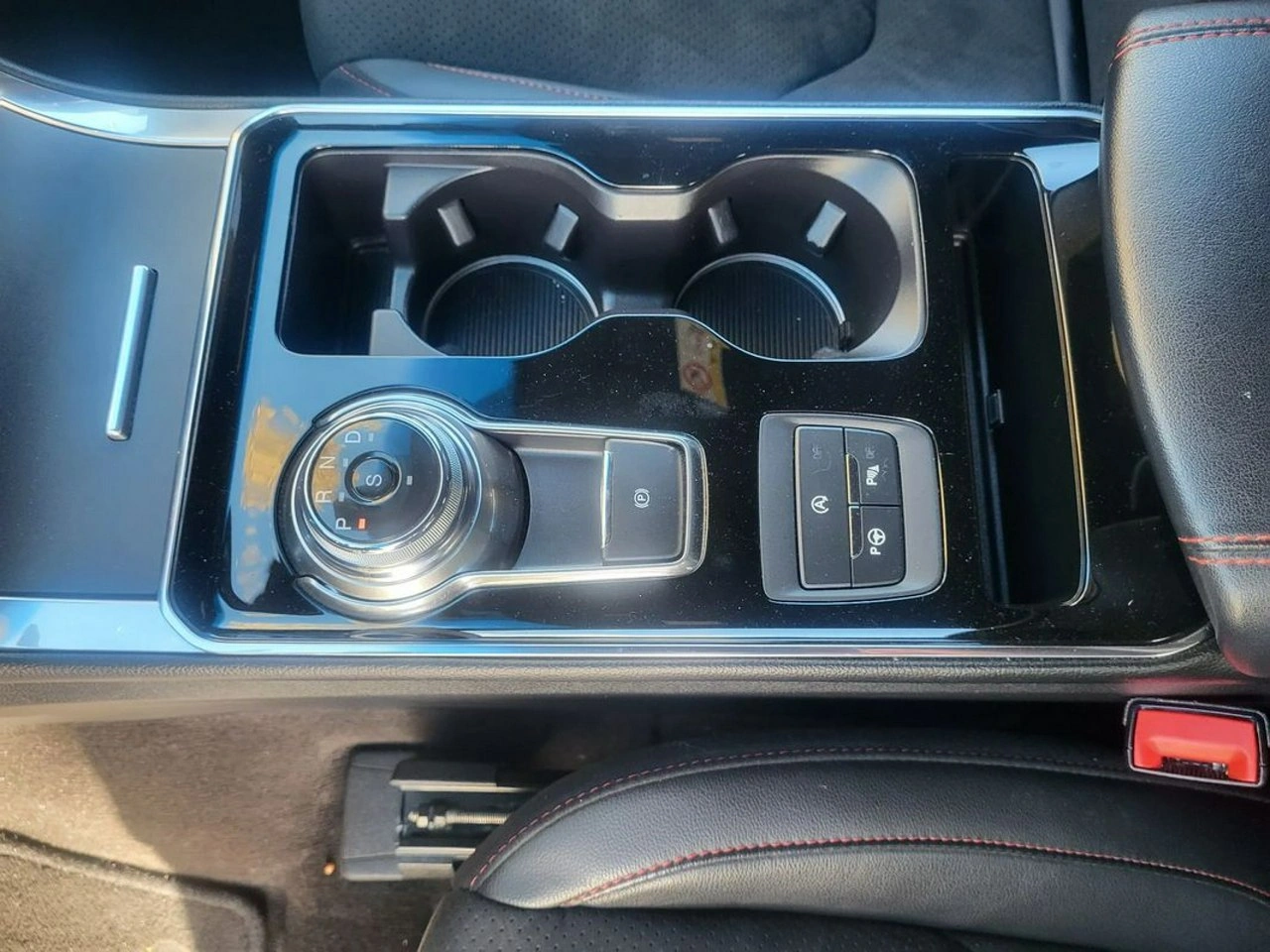 Ford Edge - Zdjęcie 21