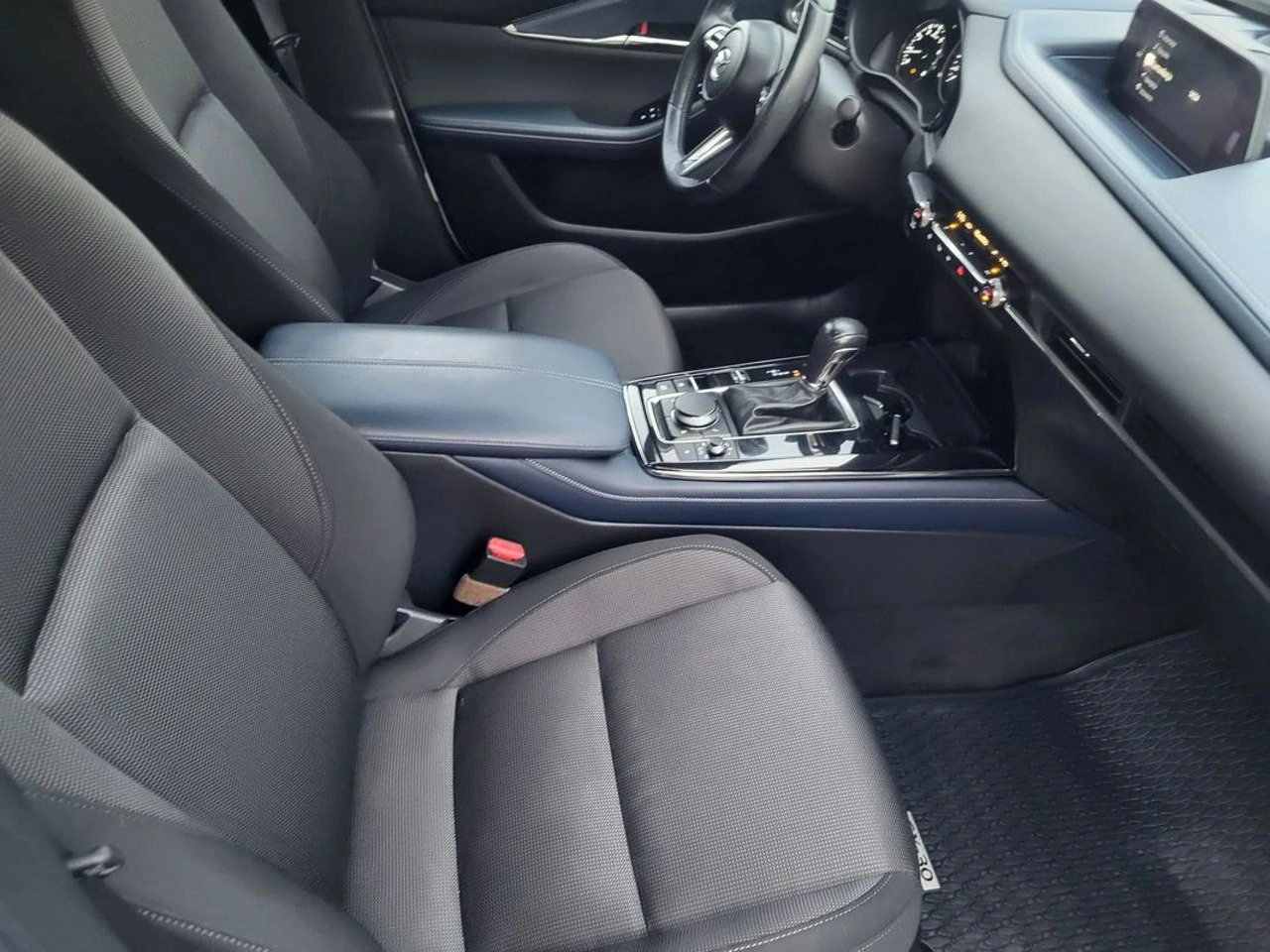 Mazda CX-30 - Zdjęcie 12