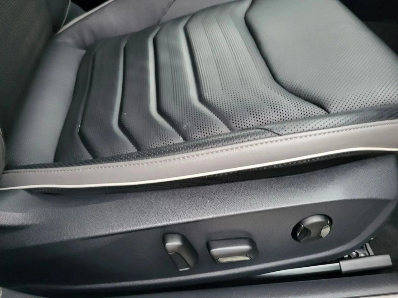 Volkswagen Arteon - Zdjęcie 15