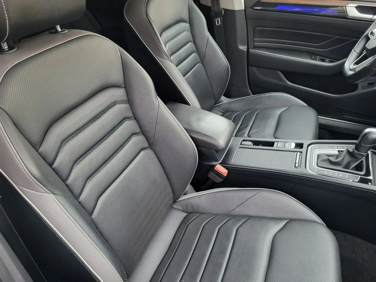 Volkswagen Arteon - Zdjęcie 17