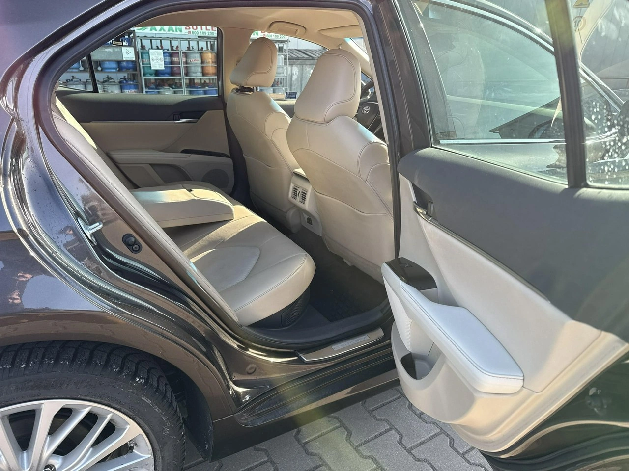 Toyota Camry - Zdjęcie 16