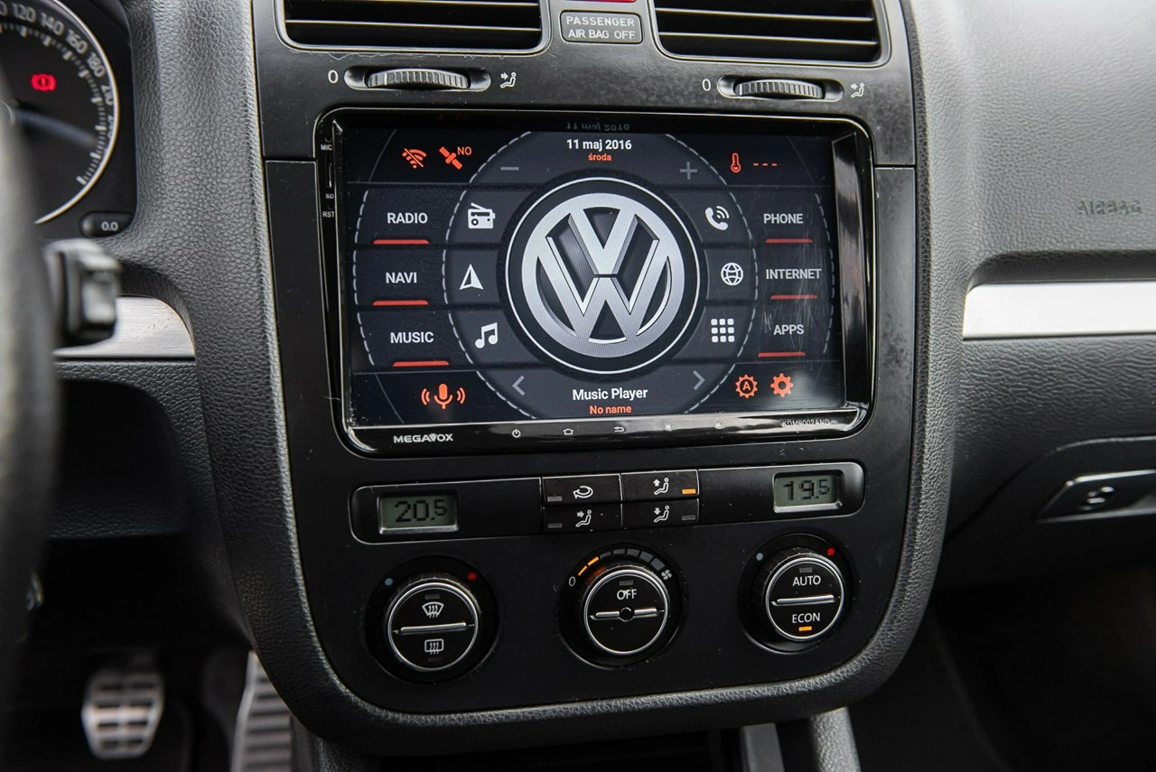 Volkswagen Golf - Zdjęcie 20