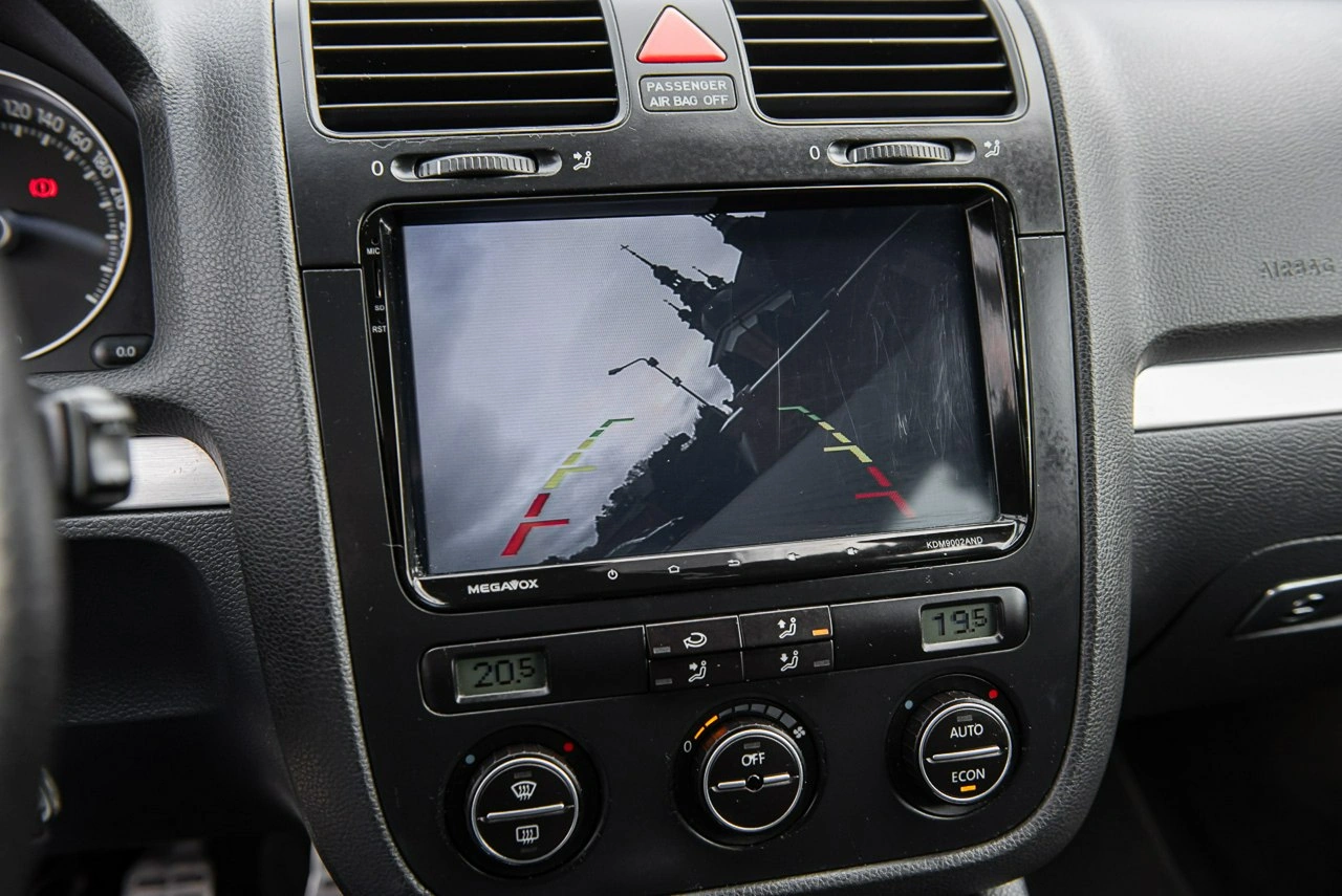 Volkswagen Golf - Zdjęcie 21