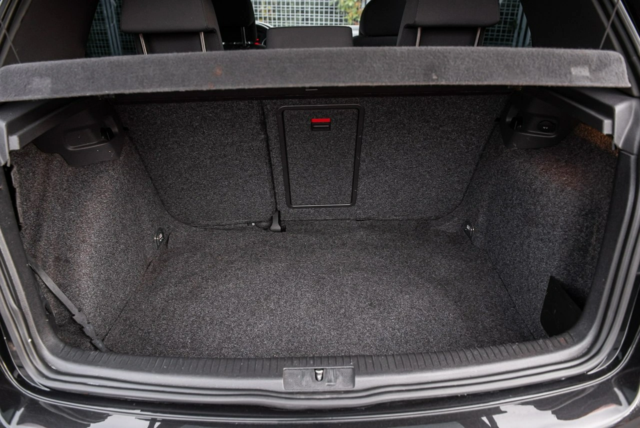 Volkswagen Golf - Zdjęcie 24