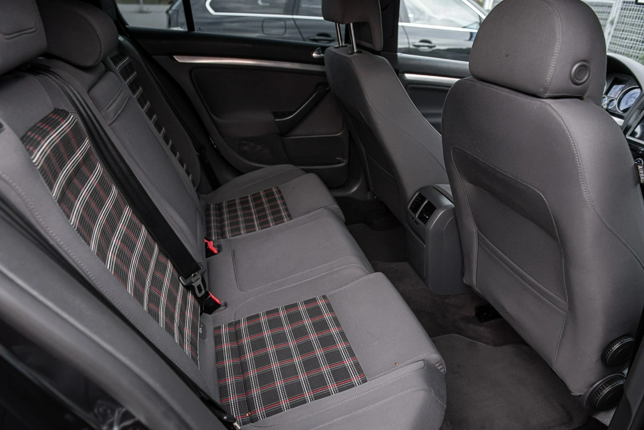 Volkswagen Golf - Zdjęcie 8