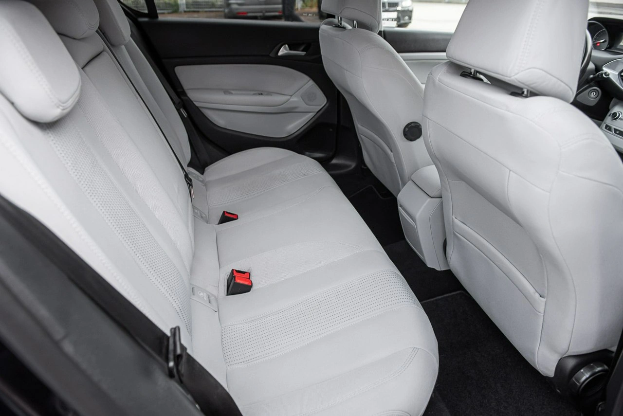 Peugeot 308 - Zdjęcie 7