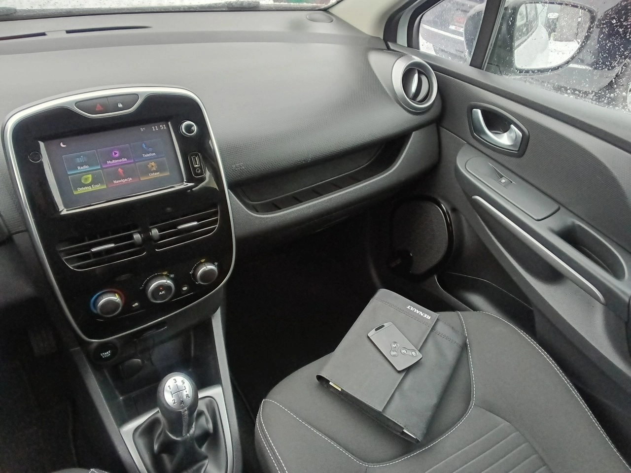 Renault Clio - Zdjęcie 12