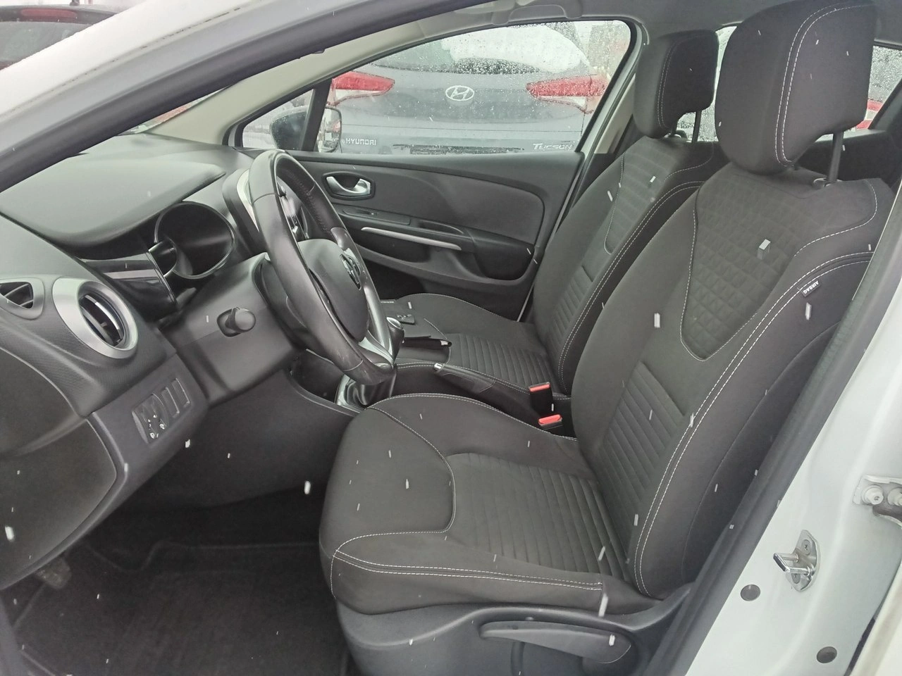 Renault Clio - Zdjęcie 14