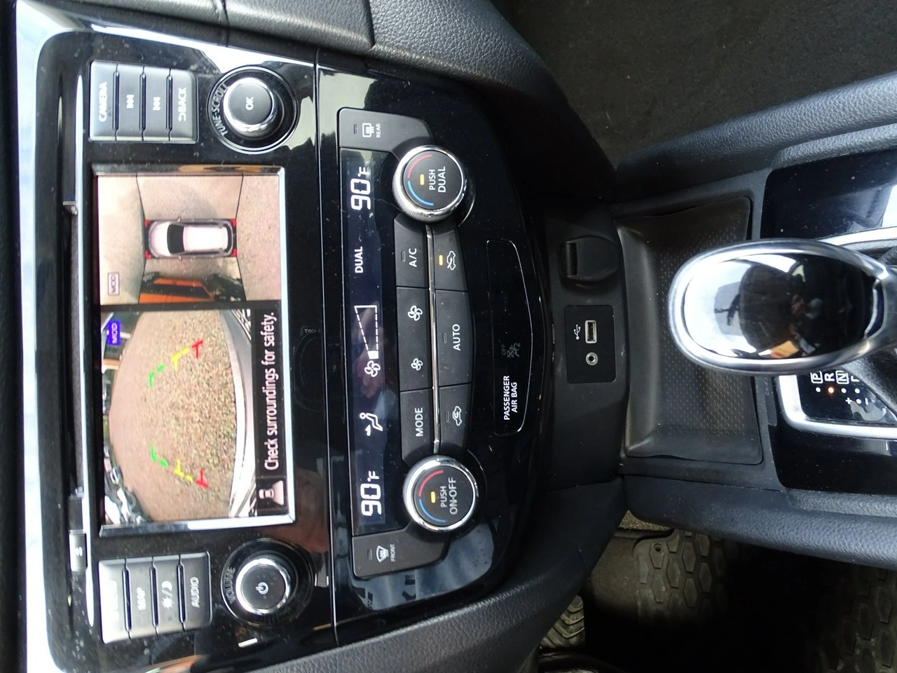 Nissan Rogue - Zdjęcie 9