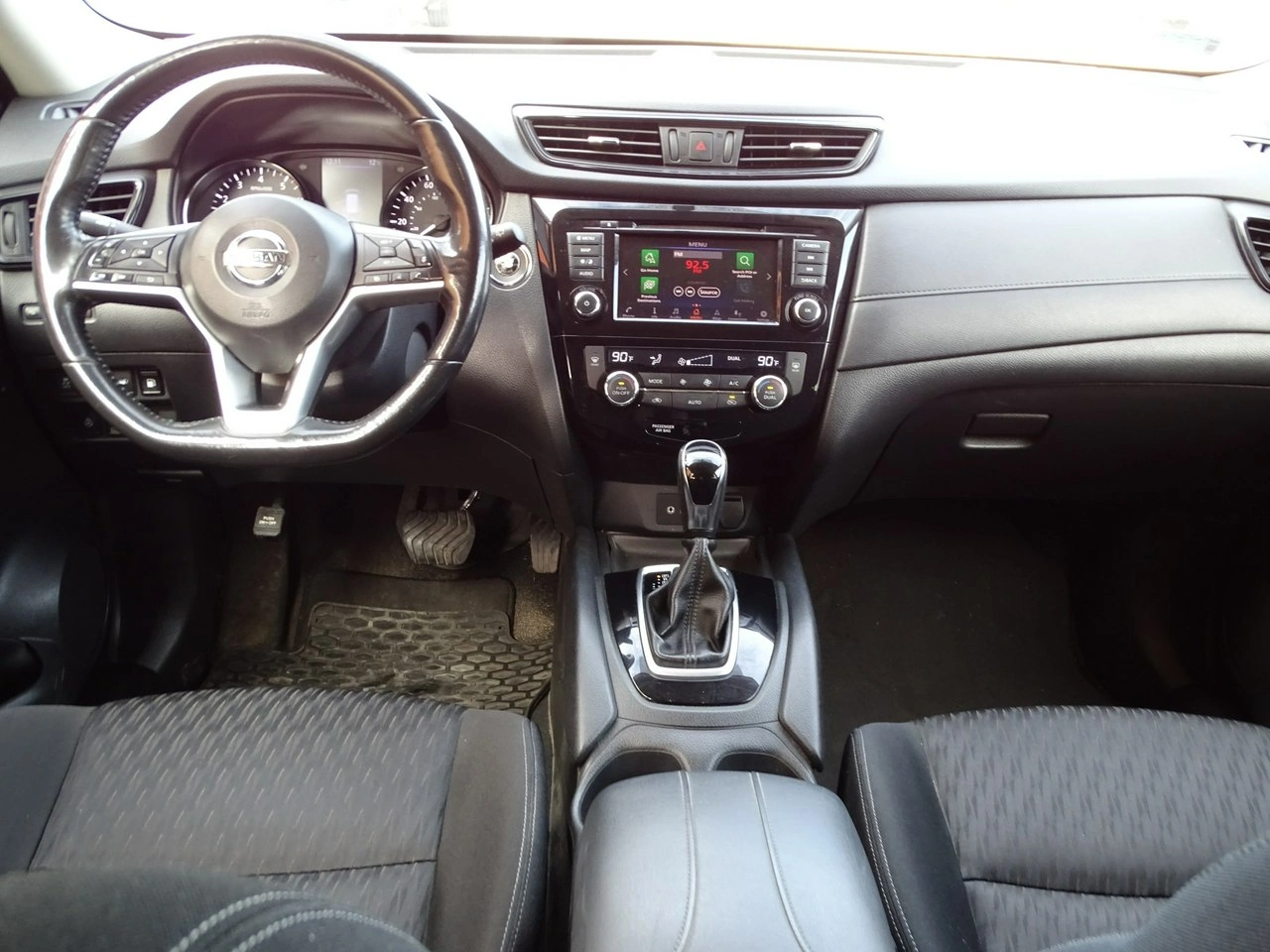 Nissan Rogue - Zdjęcie 8