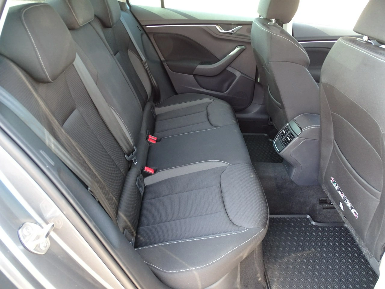 Skoda Kamiq - Zdjęcie 13