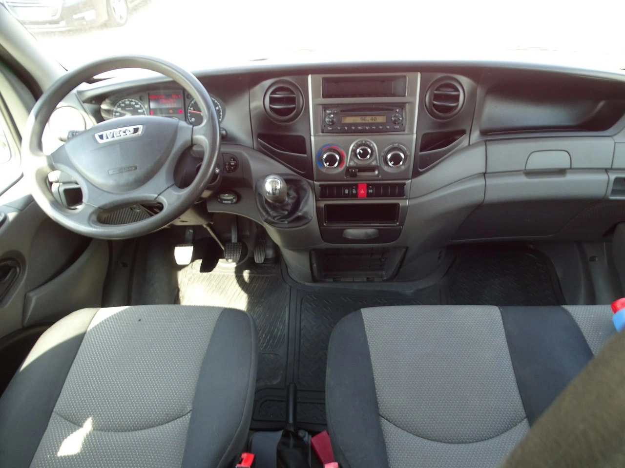 Iveco Daily 35S13 - Zdjęcie 9