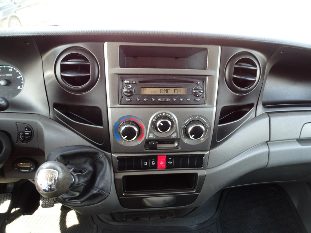 Iveco Daily 35S13 - Zdjęcie 13