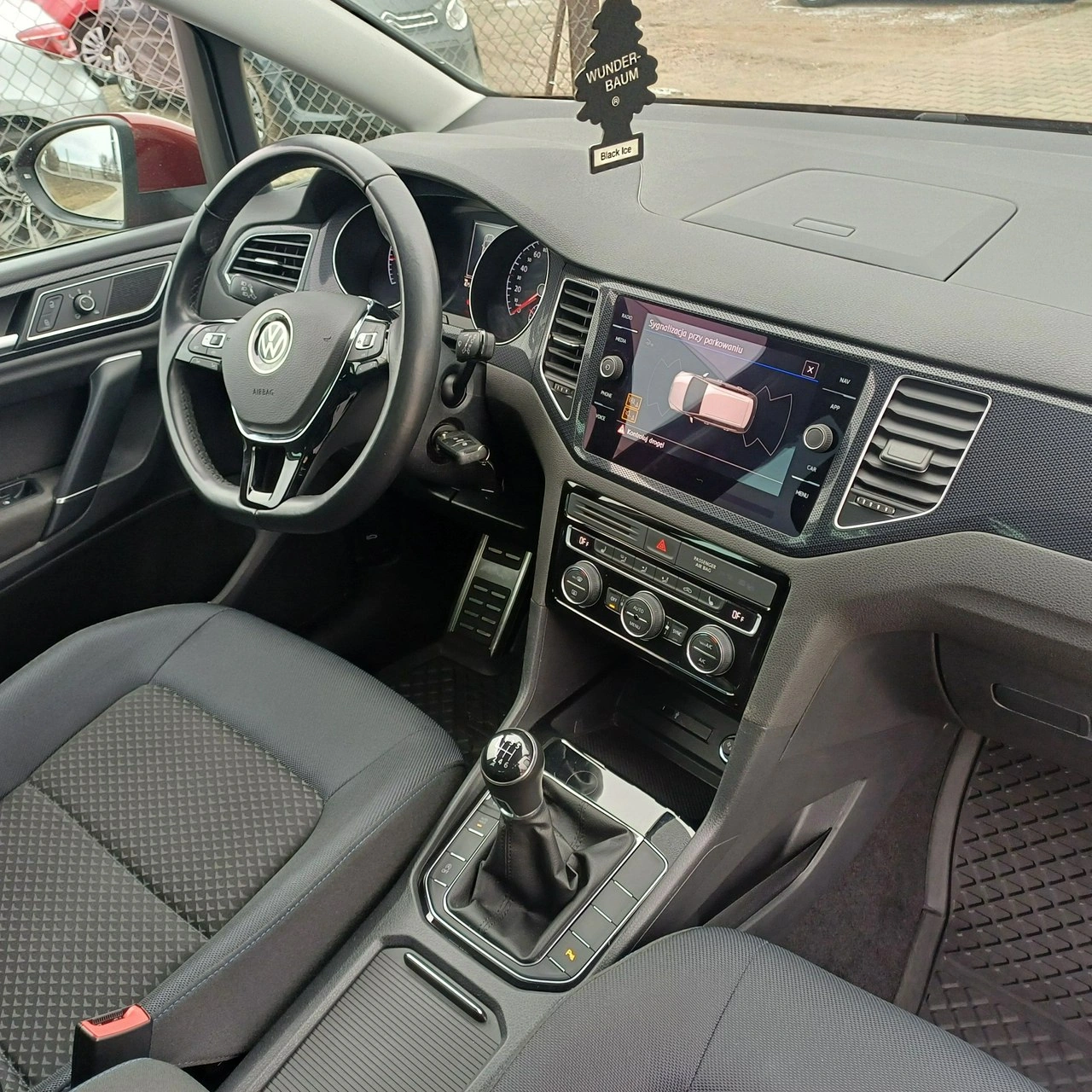 Volkswagen Golf Sportsvan - Zdjęcie 10