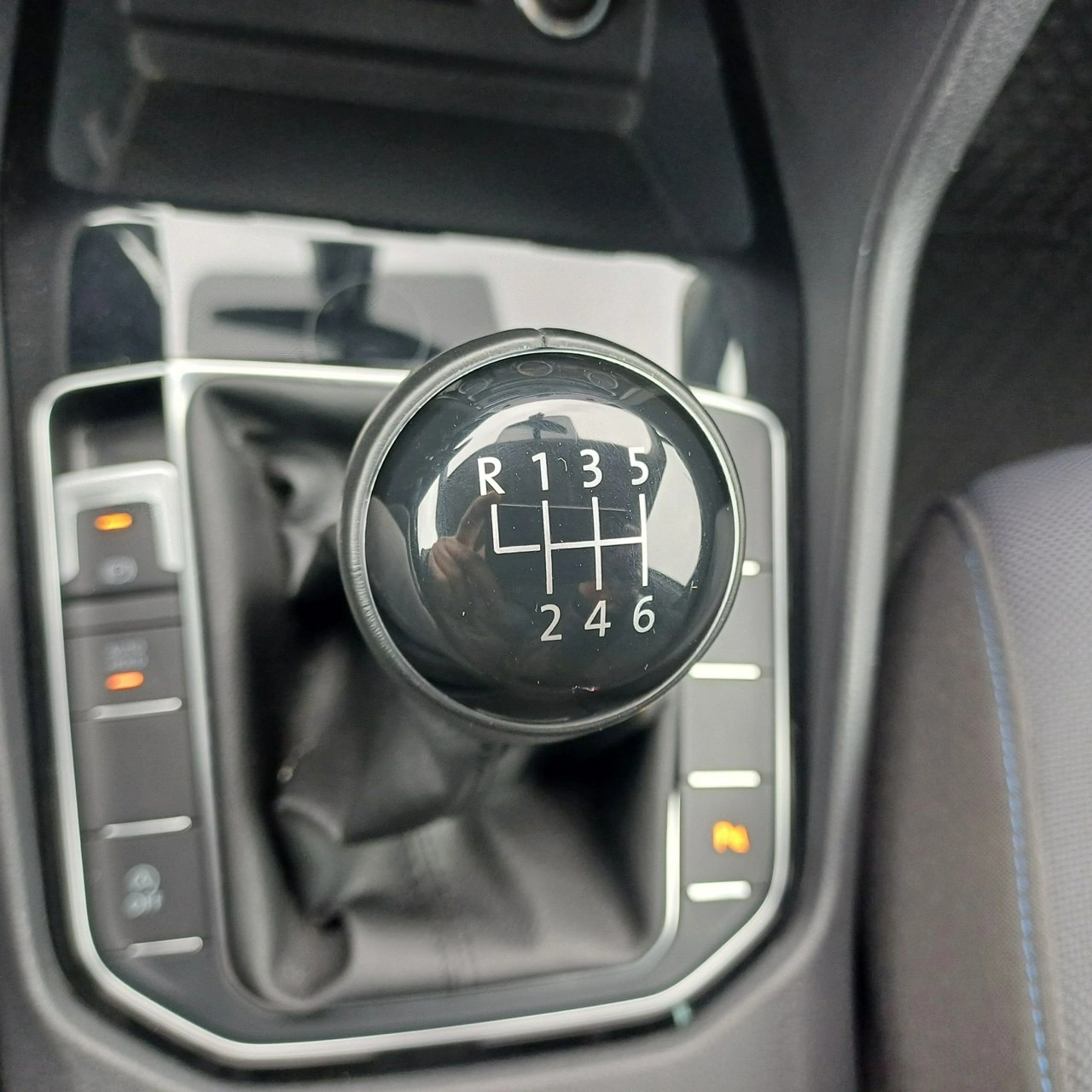 Volkswagen Golf Sportsvan - Zdjęcie 17