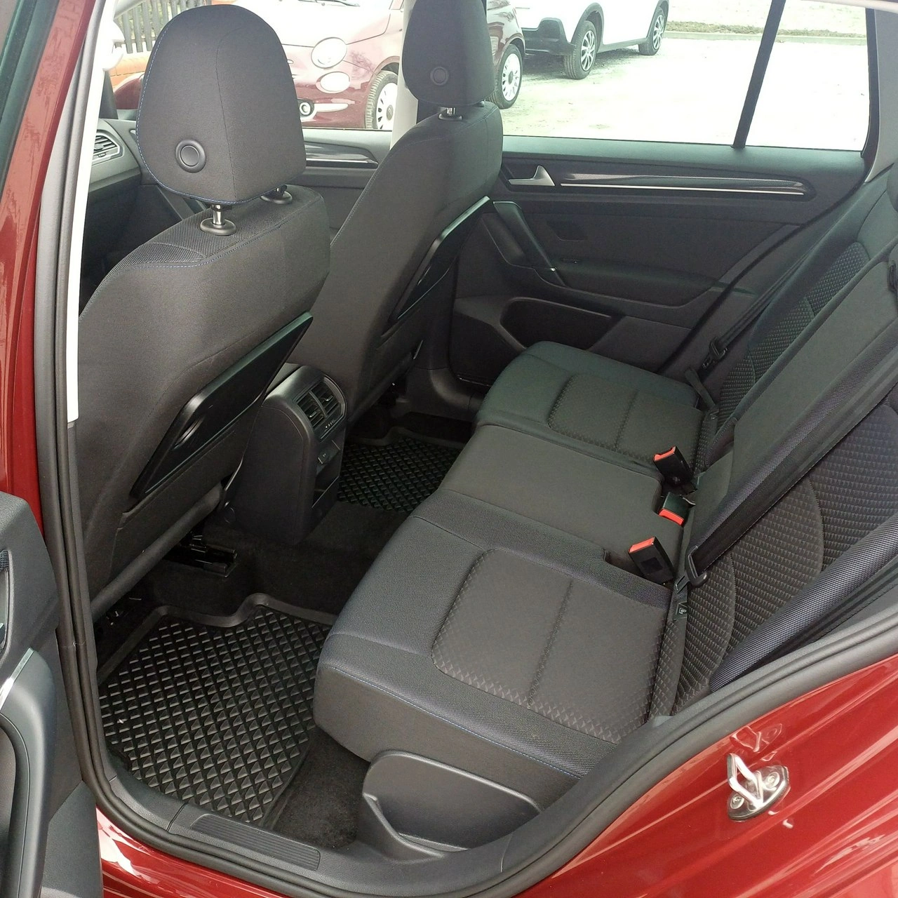 Volkswagen Golf Sportsvan - Zdjęcie 6