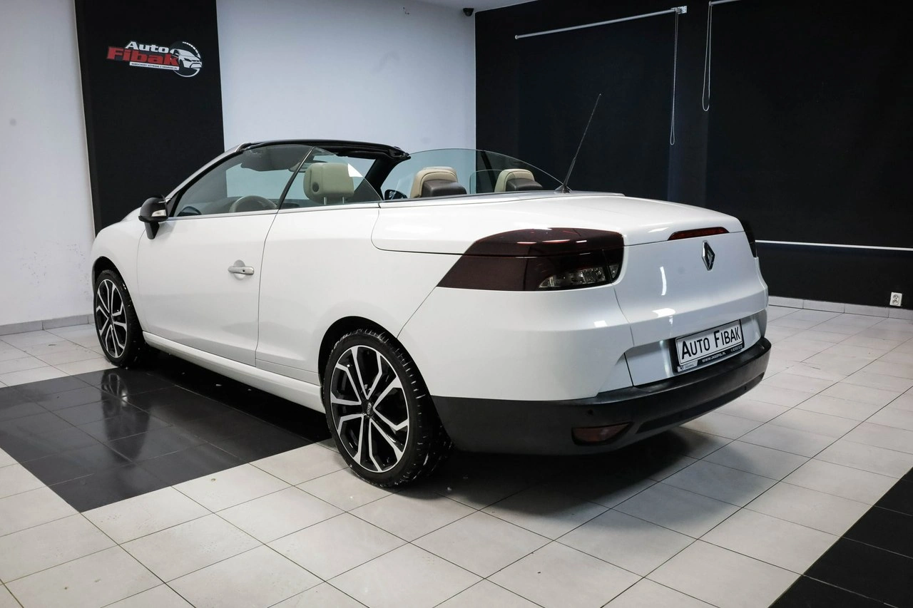 Renault Megane - Zdjęcie 9