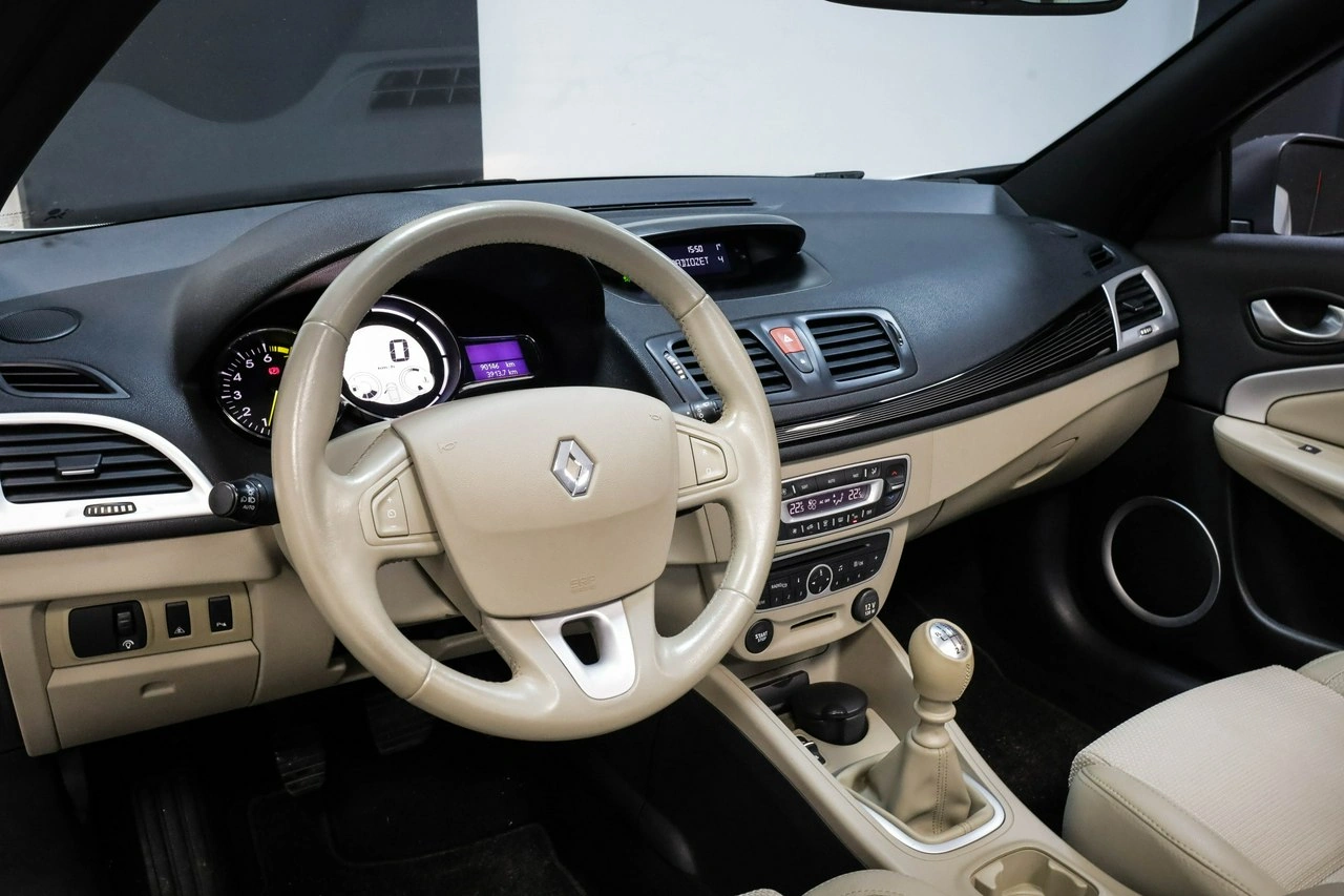 Renault Megane - Zdjęcie 19