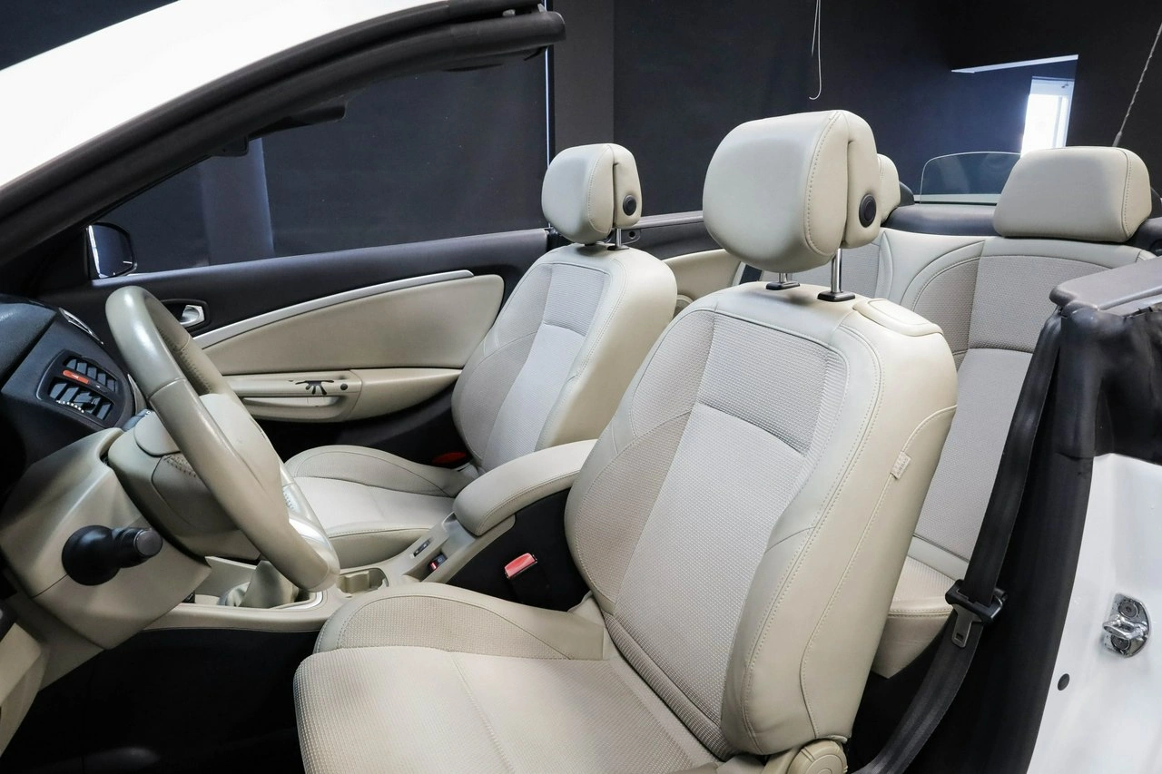 Renault Megane - Zdjęcie 20