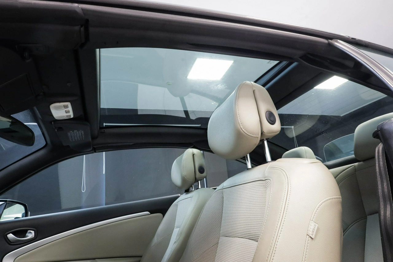 Renault Megane - Zdjęcie 21