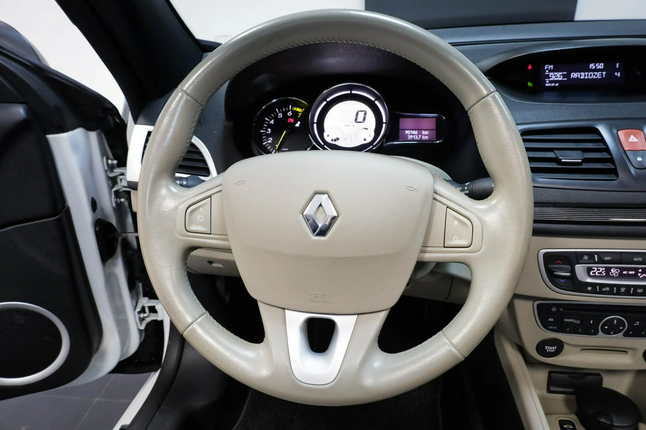 Renault Megane - Zdjęcie 23