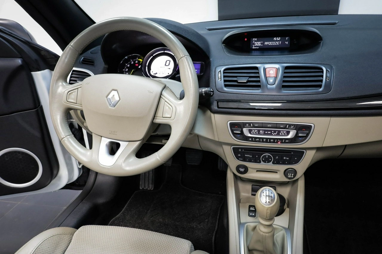 Renault Megane - Zdjęcie 29