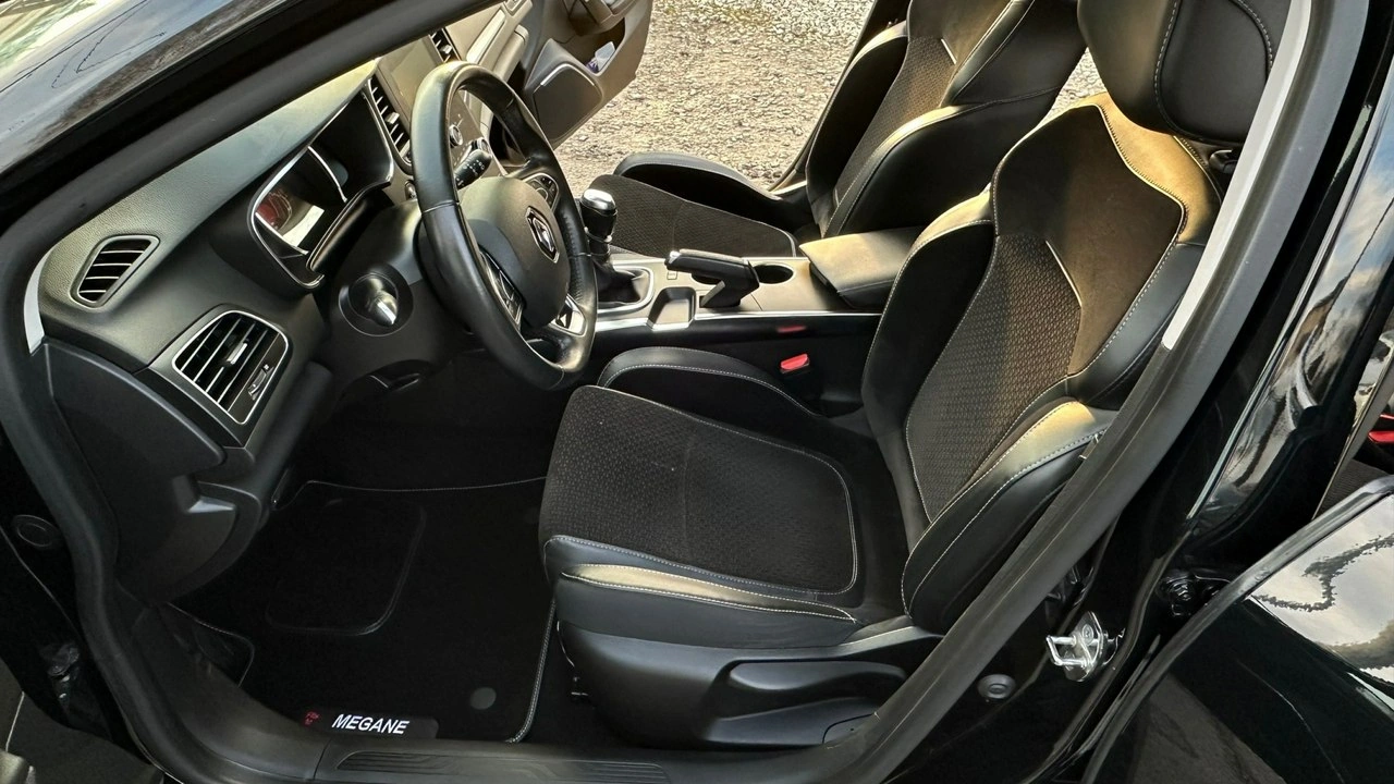 Renault Megane - Zdjęcie 9
