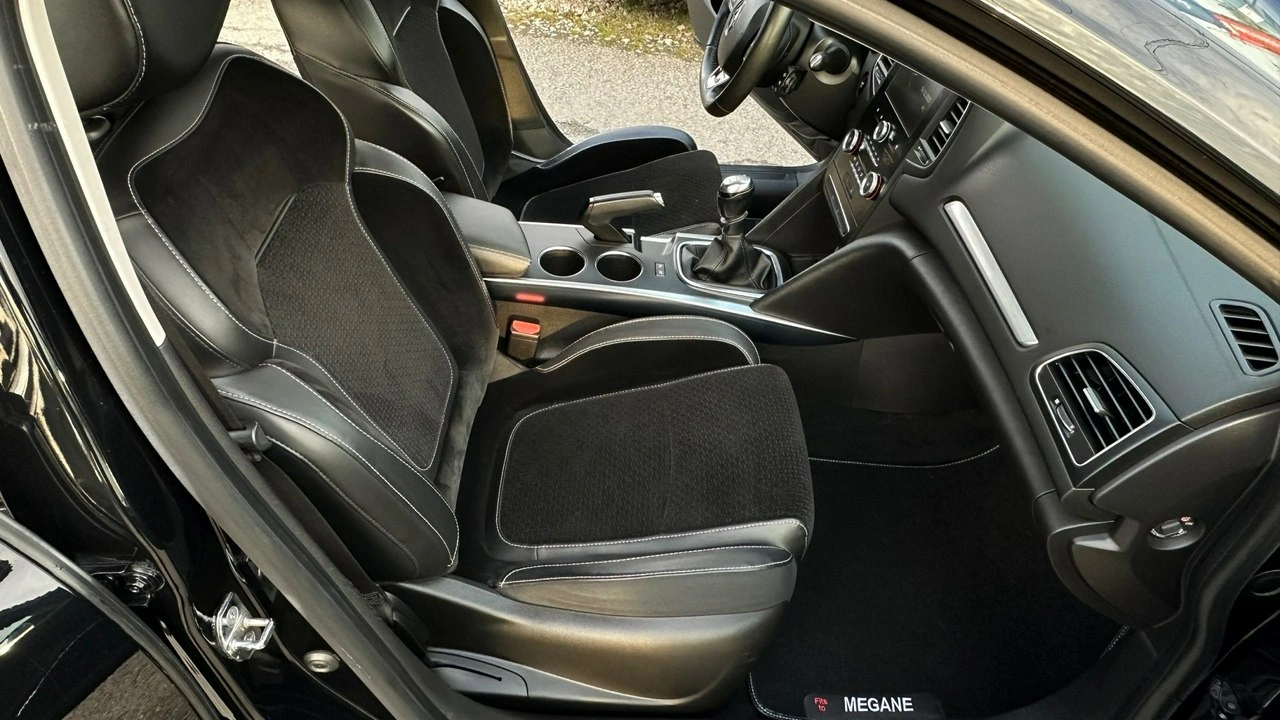 Renault Megane - Zdjęcie 16