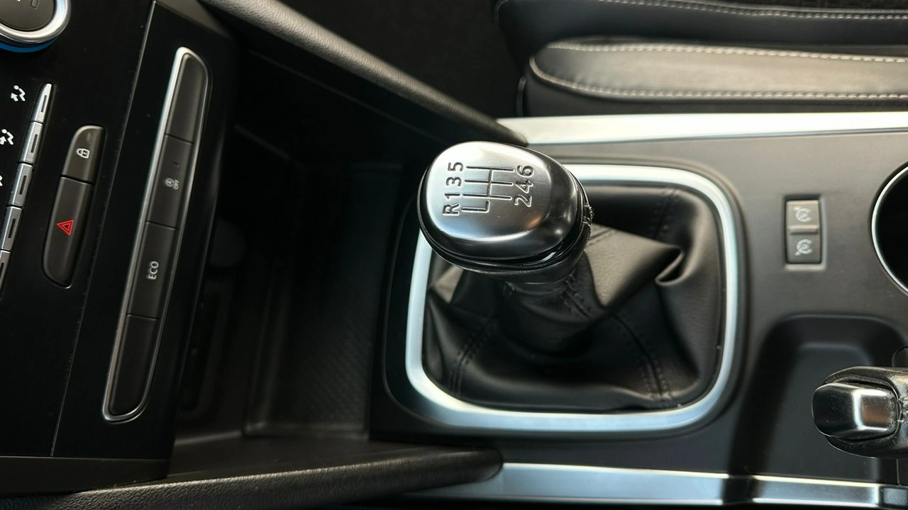 Renault Megane - Zdjęcie 22