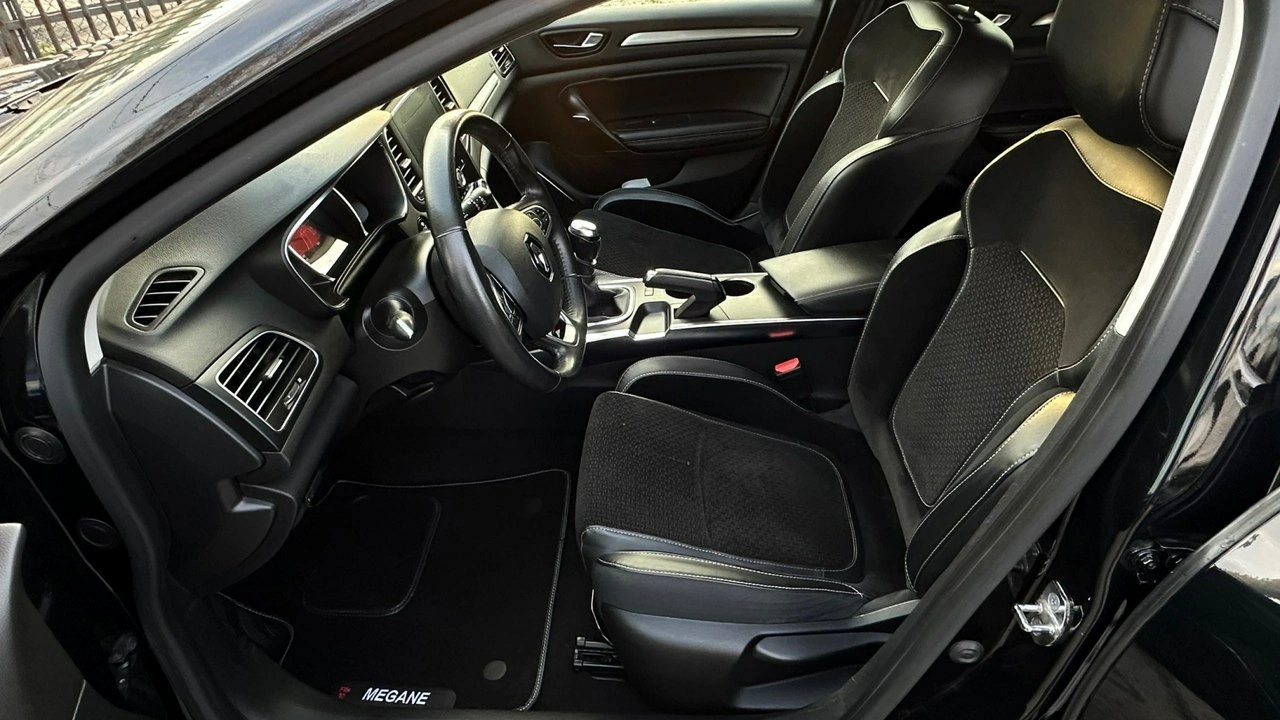 Renault Megane - Zdjęcie 29
