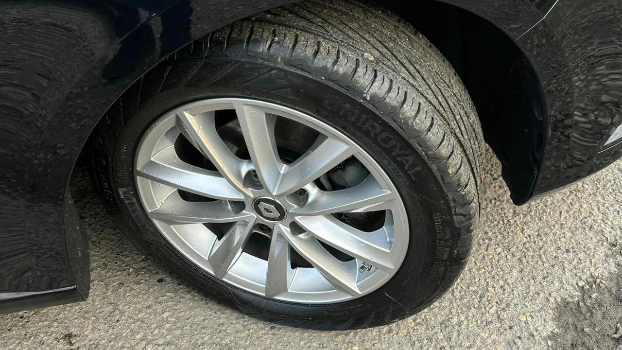 Renault Megane - Zdjęcie 37