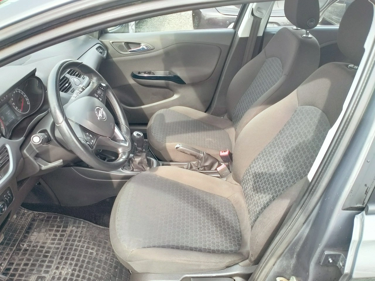 Opel Corsa - Zdjęcie 12