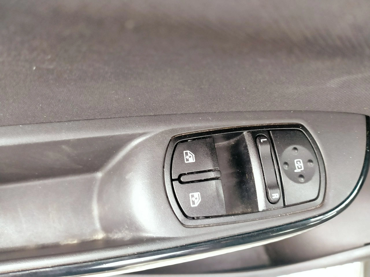 Opel Corsa - Zdjęcie 14