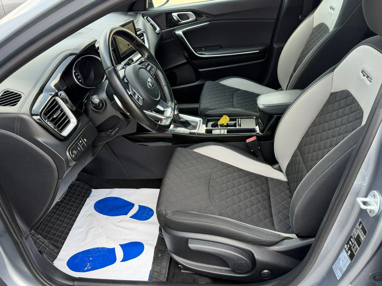 Kia Pro Cee'd - Zdjęcie 17