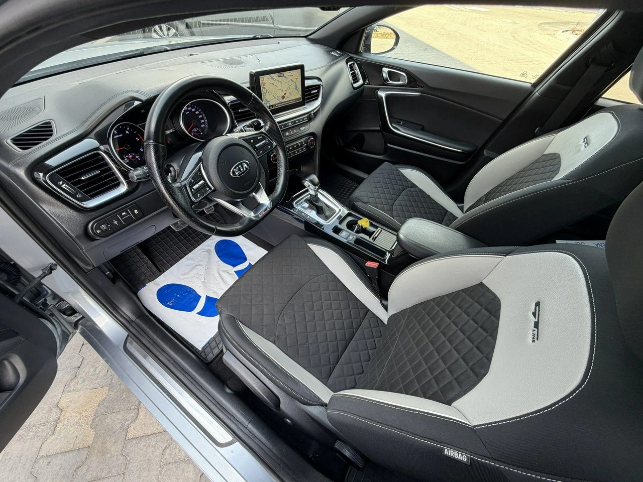 Kia Pro Cee'd - Zdjęcie 18