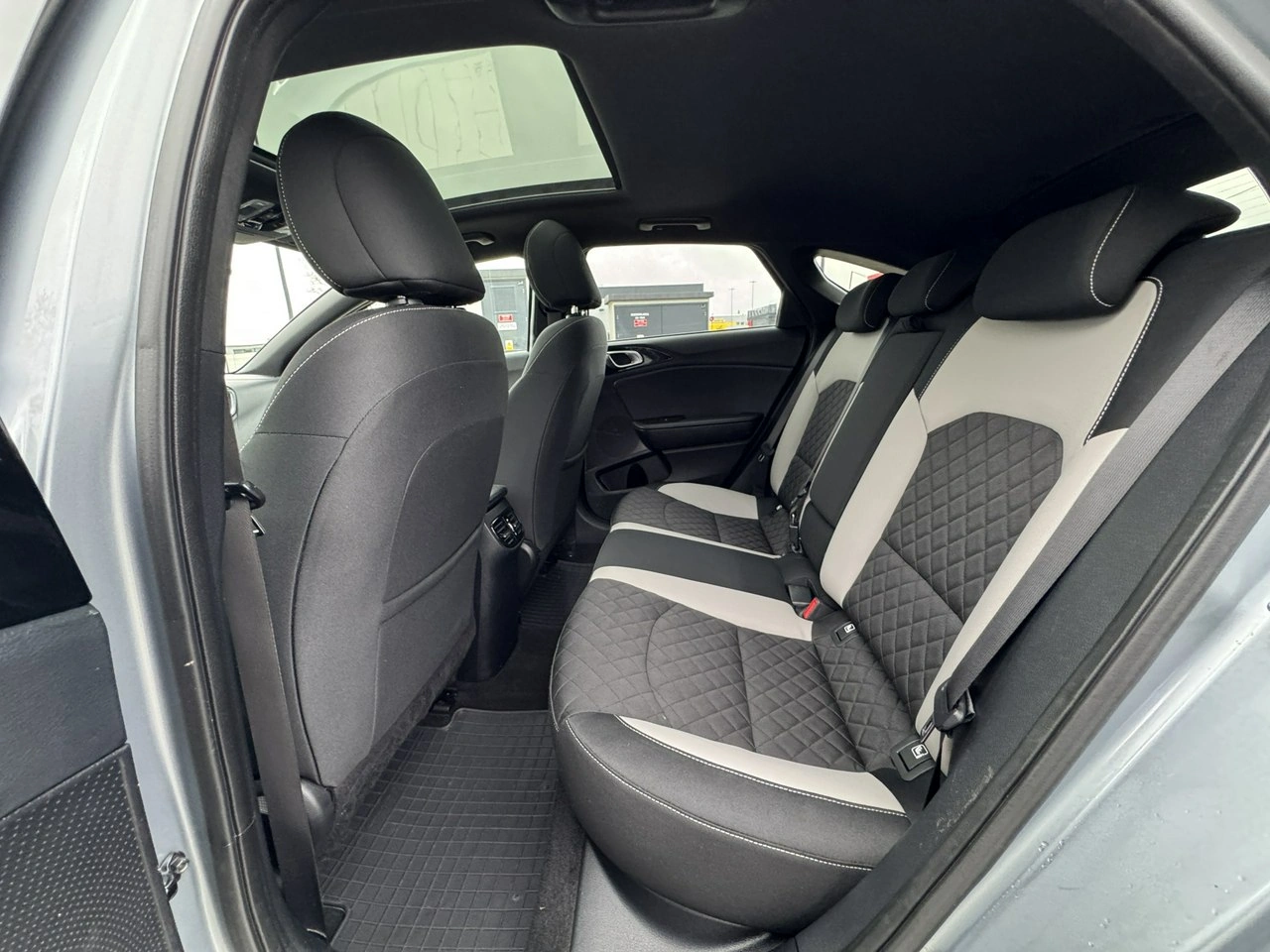 Kia Pro Cee'd - Zdjęcie 31