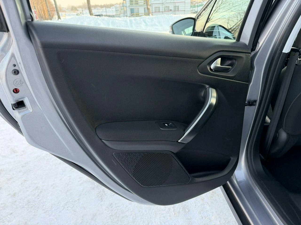 Peugeot 2008 - Zdjęcie 28