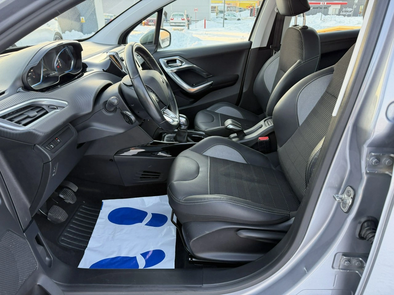 Peugeot 2008 - Zdjęcie 17