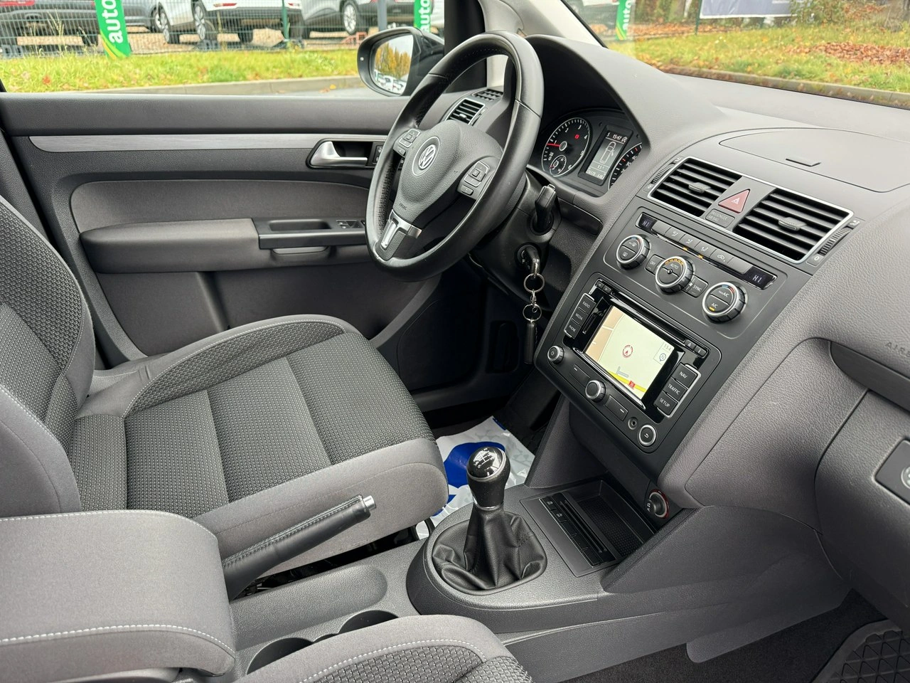 Volkswagen Touran - Zdjęcie 33