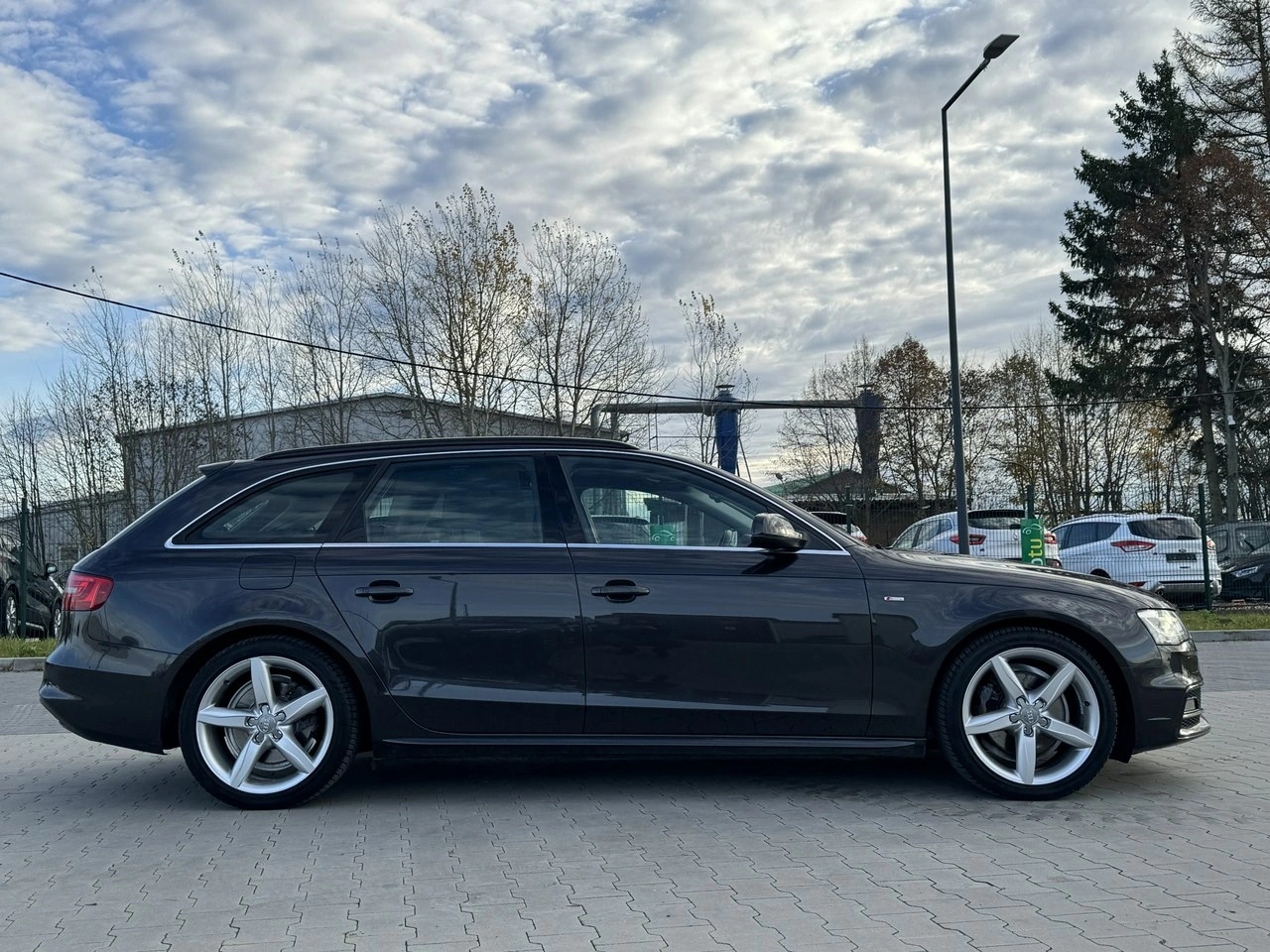 Audi A4 - Zdjęcie 12