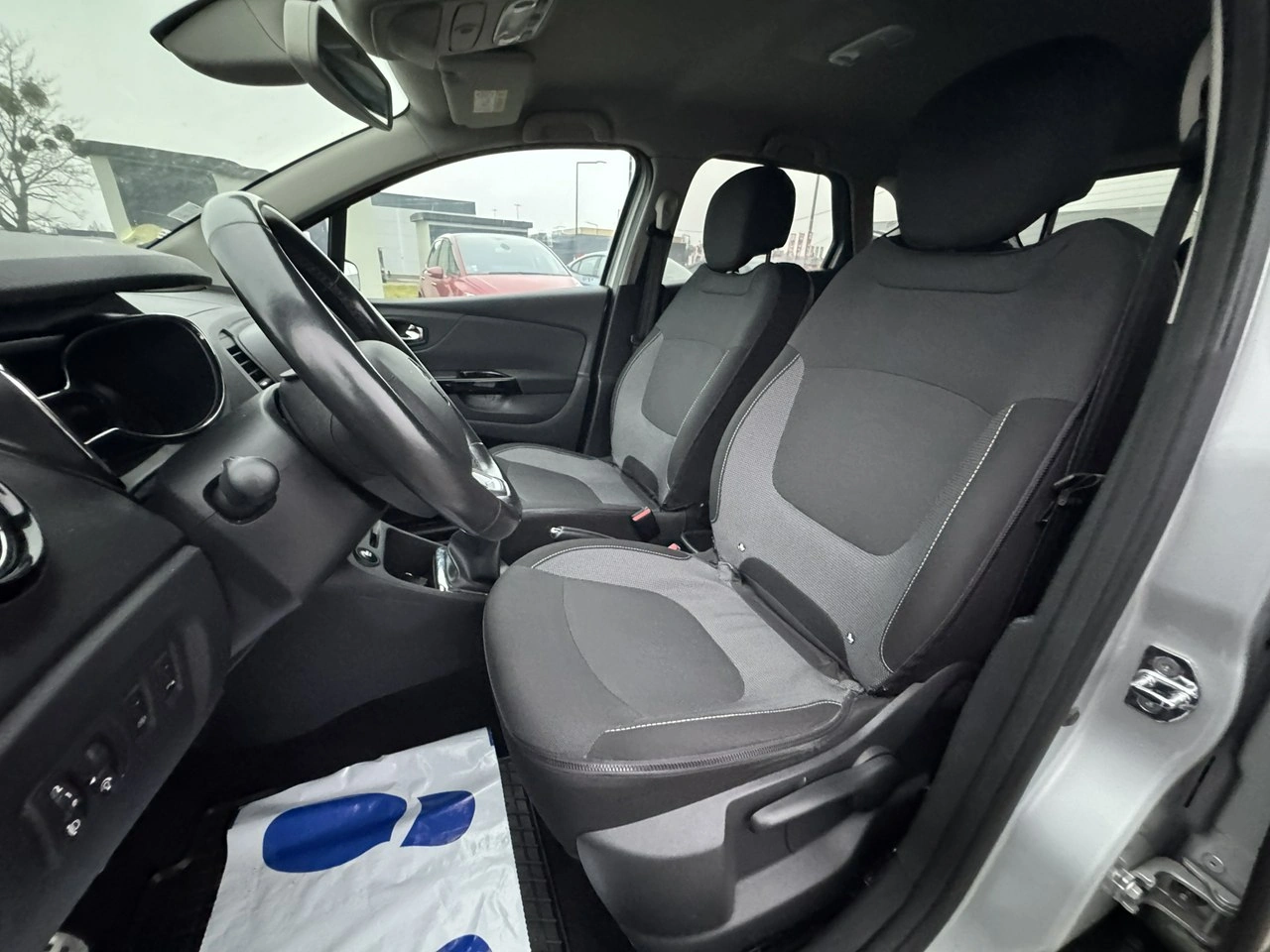 Renault Captur - Zdjęcie 18