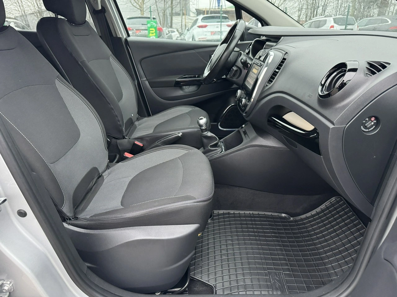 Renault Captur - Zdjęcie 29
