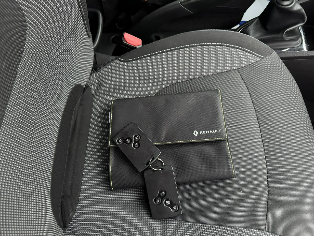 Renault Captur - Zdjęcie 33