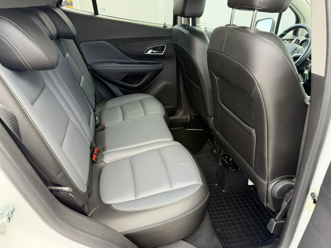 Opel Mokka - Zdjęcie 30