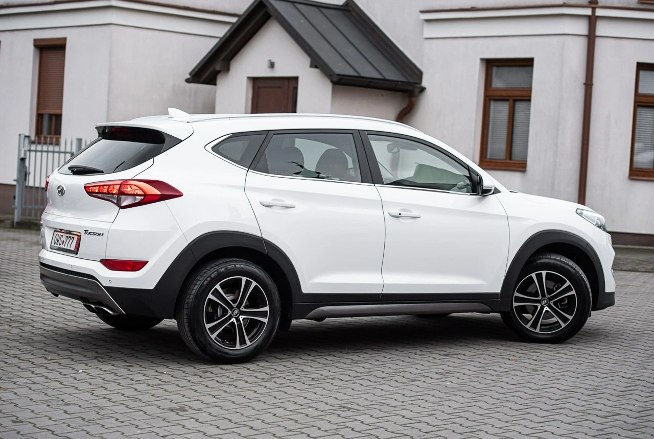 Hyundai Tucson - Zdjęcie 16