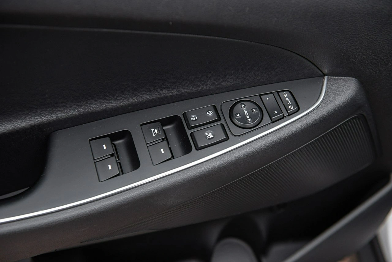 Hyundai Tucson - Zdjęcie 24