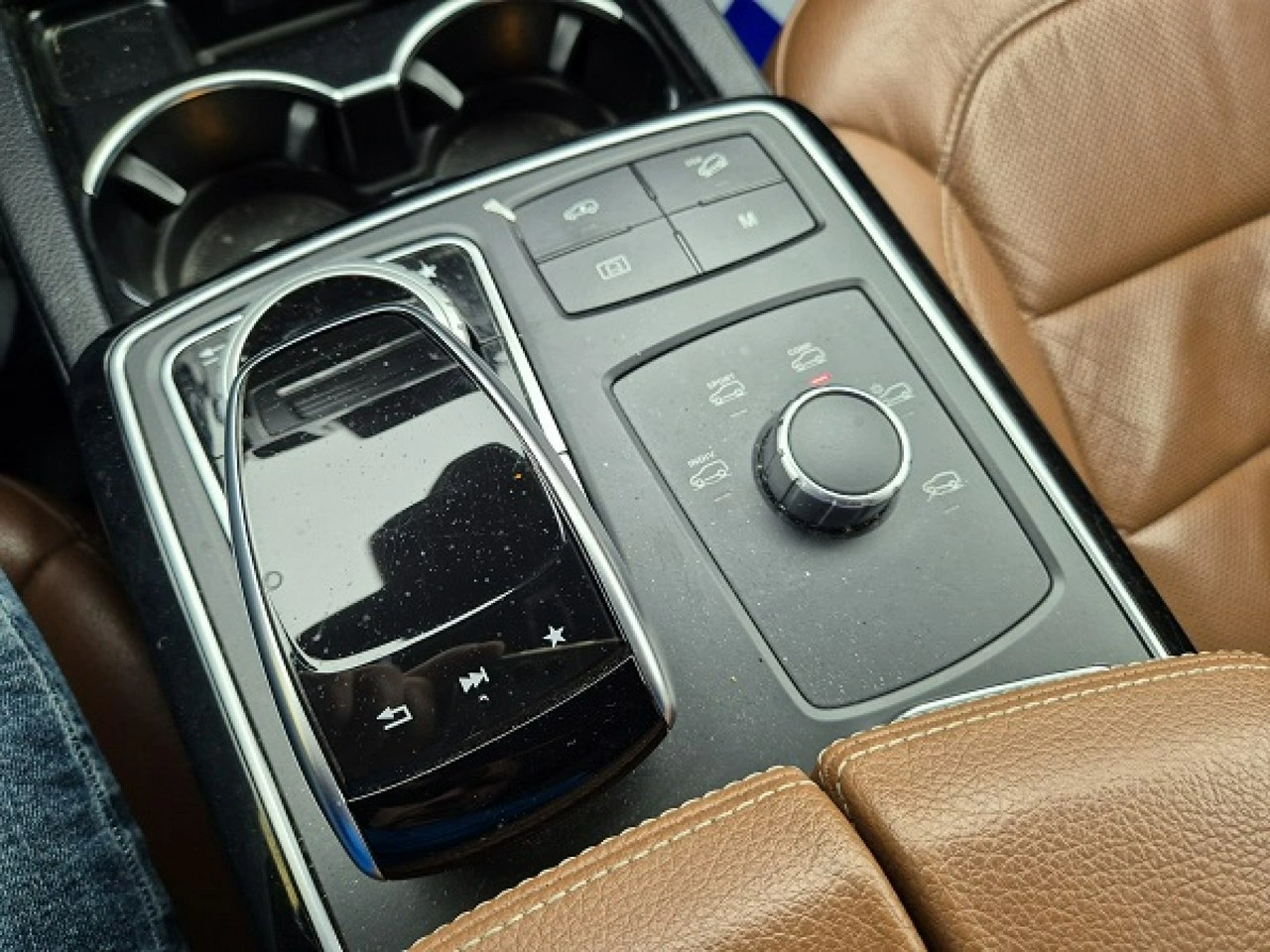 Mercedes GLS Klasa - Zdjęcie 24