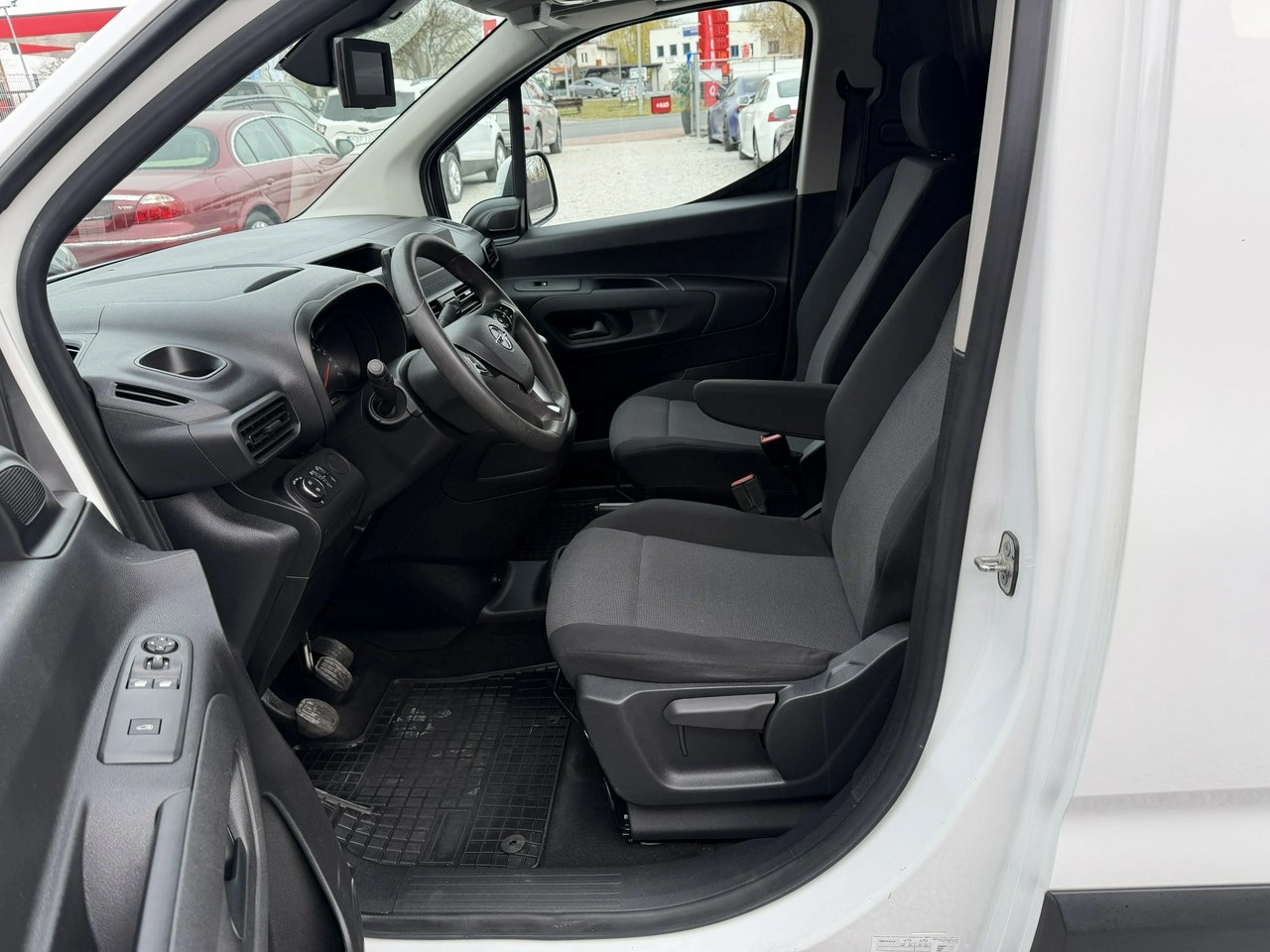 Opel Combo - Zdjęcie 10